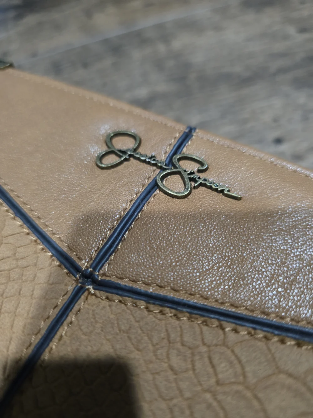 Joan Zip Around Bifold Wallet - Wheat